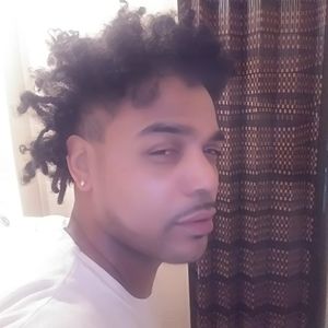 Meet your Posher, Leon